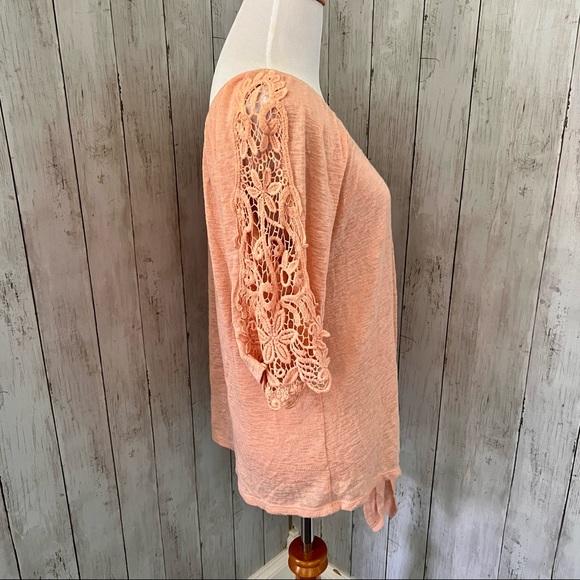 Daytrip Tie Front Blouse G4 - Picture 2 of 5